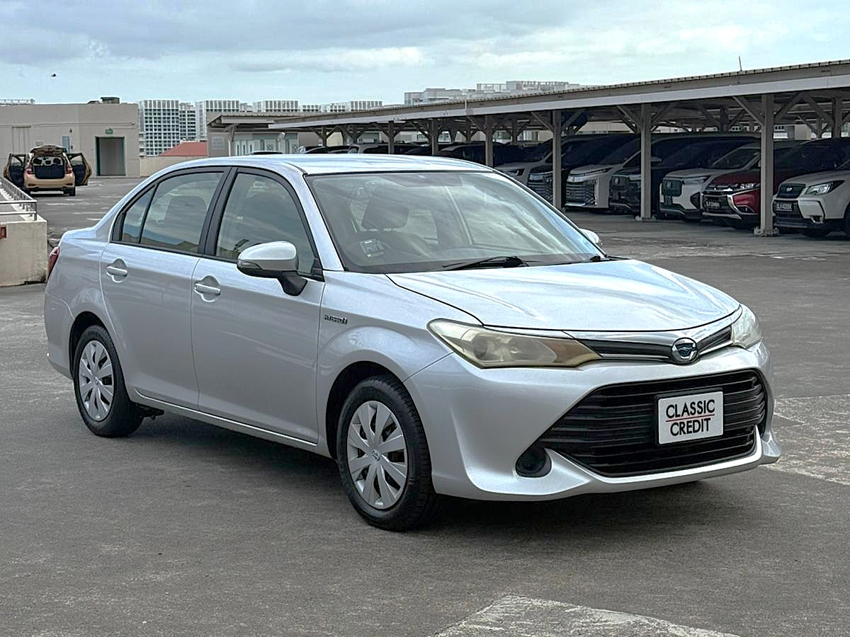 Toyota Corolla Axio Hybrid 1.5A